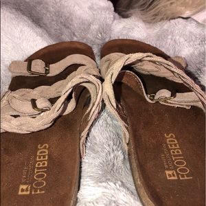 White Mountain Shoes - Tan braided sandals White Mountain Shoes - Tan braided sandals